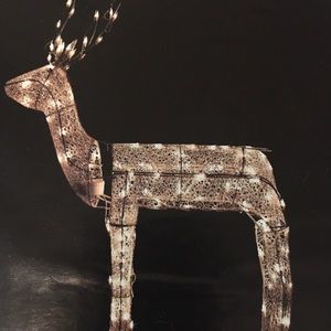 48 in Animated 3D Light up White Standing Deer 140 White Lights Brand New